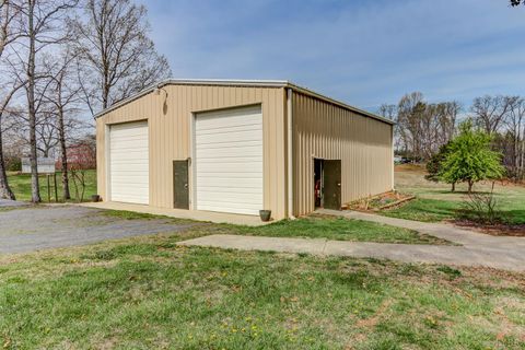 Tiny photo for 1727 Richmond Highway, Spout Spring, VA 24593 (MLS # 365504)