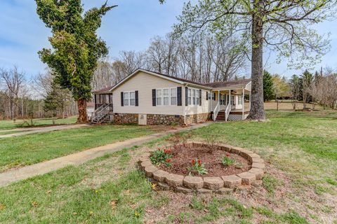 Tiny photo for 1727 Richmond Highway, Spout Spring, VA 24593 (MLS # 365504)