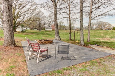 Tiny photo for 1727 Richmond Highway, Spout Spring, VA 24593 (MLS # 365504)