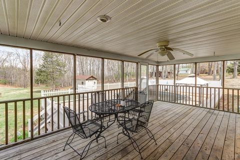 Tiny photo for 1727 Richmond Highway, Spout Spring, VA 24593 (MLS # 365504)