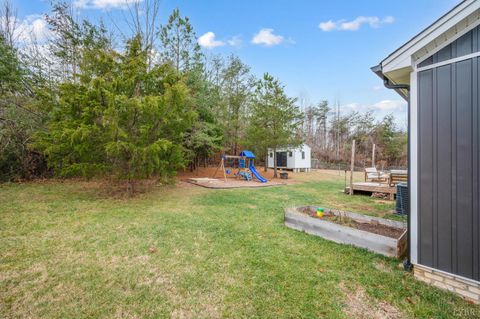 Tiny photo for 96 Ford Terrace, Lynchburg, VA 24501 (MLS # 363755)