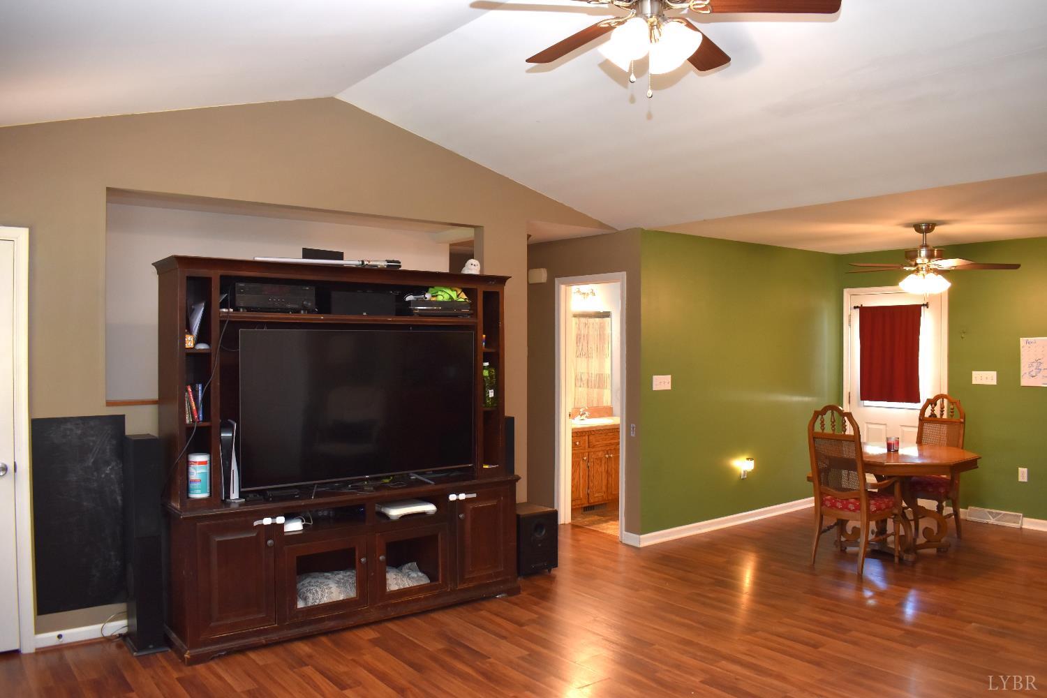 1389 Hummingbird Lane, Spout Spring, Virginia image 16