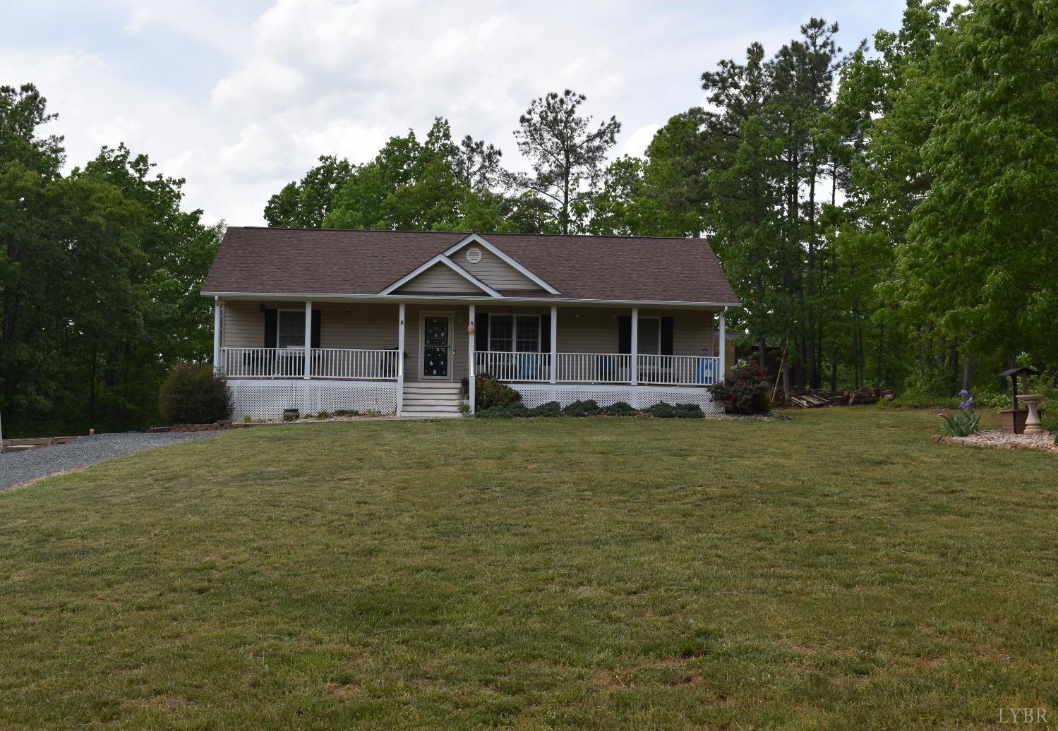 1389 Hummingbird Lane, Spout Spring, Virginia image 2