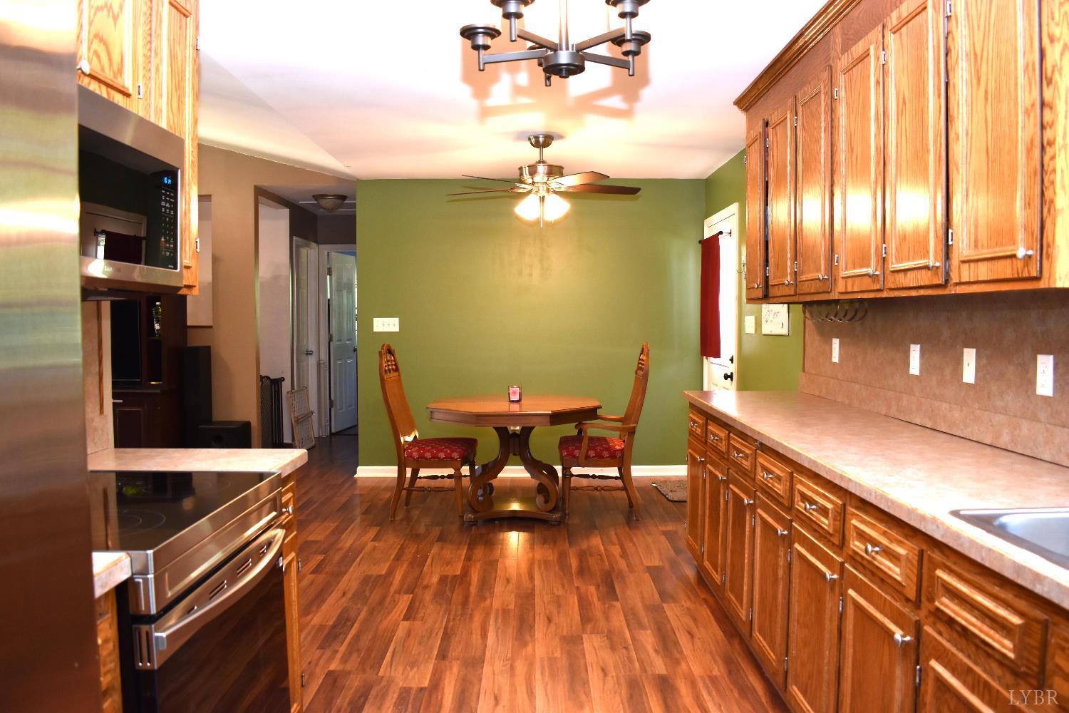 1389 Hummingbird Lane, Spout Spring, Virginia image 15