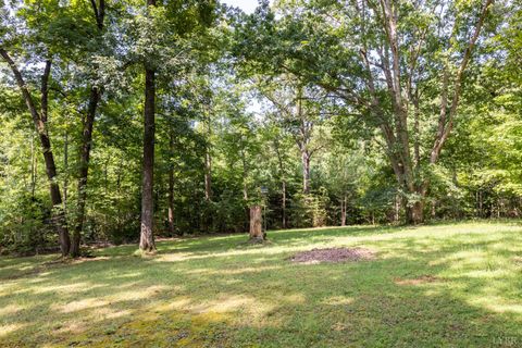 Tiny photo for 11766 Five Forks Road, Farmville, VA 23901 (MLS # 362872)