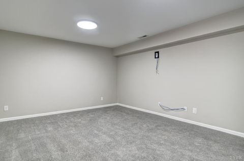 Tiny photo for 586 Kenmore Road, Amherst, VA 24521 (MLS # 365115)