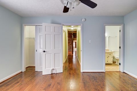 Tiny photo for 586 Kenmore Road, Amherst, VA 24521 (MLS # 365115)