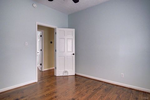 Tiny photo for 586 Kenmore Road, Amherst, VA 24521 (MLS # 365115)