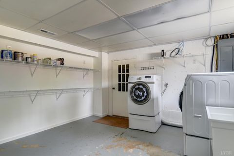 Tiny photo for 586 Kenmore Road, Amherst, VA 24521 (MLS # 365115)