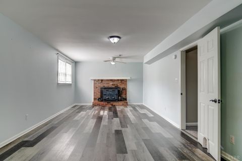 Tiny photo for 586 Kenmore Road, Amherst, VA 24521 (MLS # 365115)