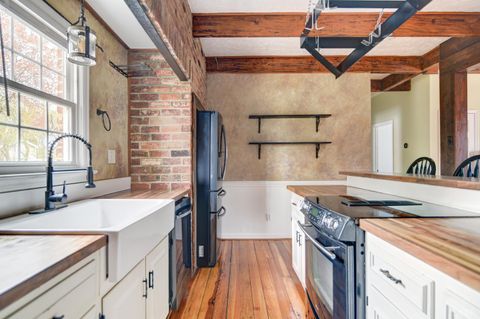 Tiny photo for 586 Kenmore Road, Amherst, VA 24521 (MLS # 365115)