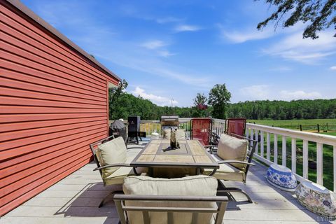 Tiny photo for 809 Plantation Road, Amherst, VA 24521 (MLS # 366759)