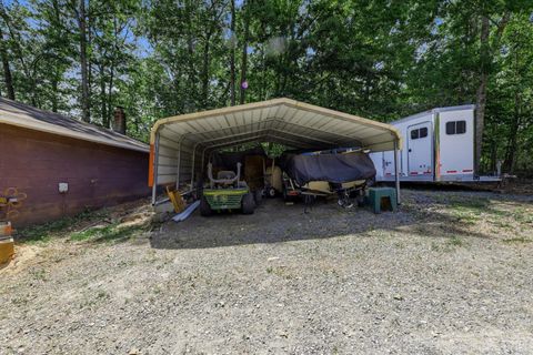 Tiny photo for 809 Plantation Road, Amherst, VA 24521 (MLS # 366759)