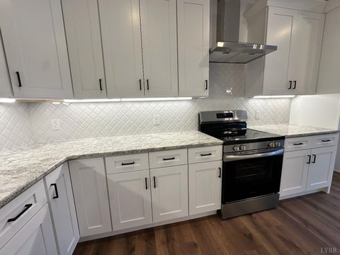 Tiny photo for 18 Somerset Drive, Appomattox, VA 24522 (MLS # 366026)