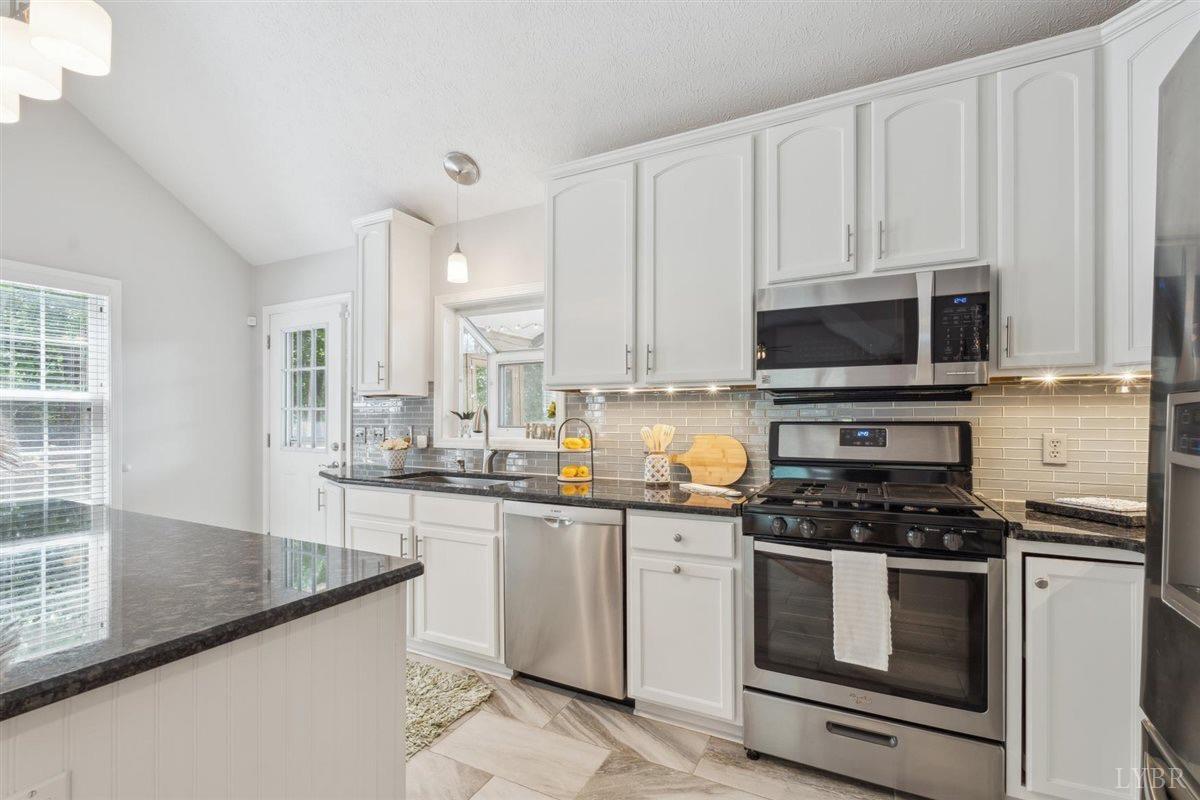 112 Cedarwood Ct, Forest, Virginia image 21