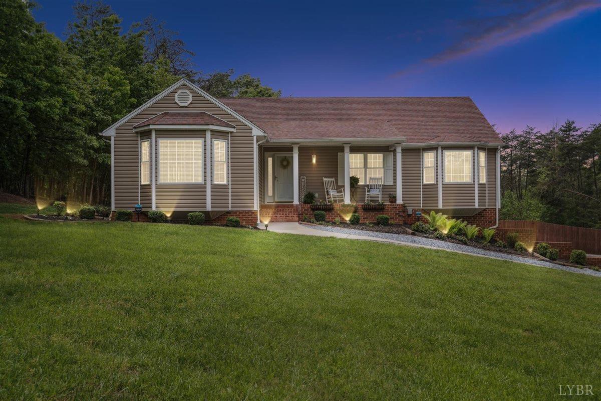 112 Cedarwood Ct, Forest, Virginia image 1