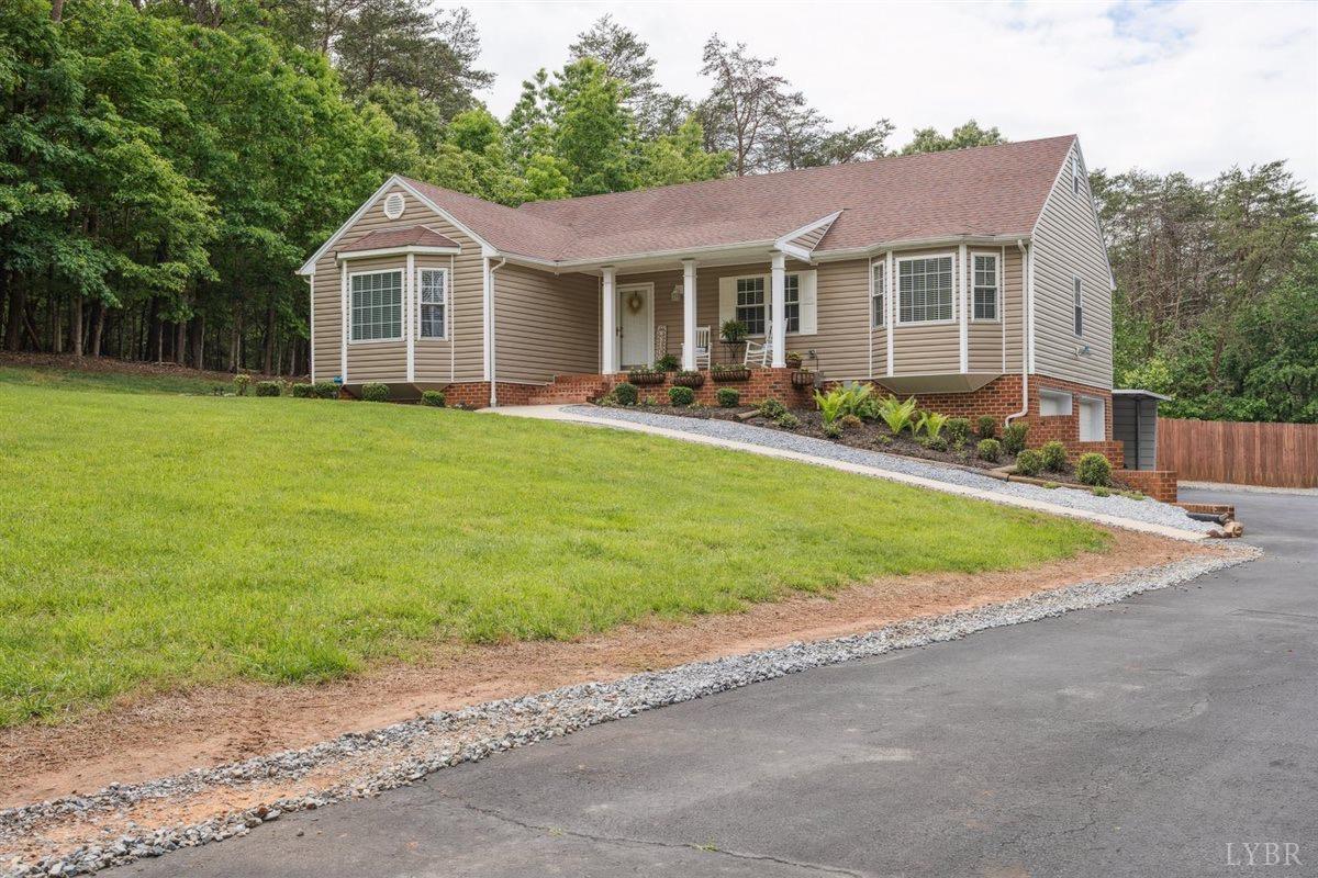 112 Cedarwood Ct, Forest, Virginia image 6