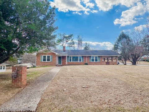 Photo of 5904 Rhonda Road, Lynchburg, VA 24502 (MLS # 364762)
