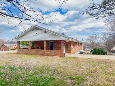 Tiny photo for 5904 Rhonda Road, Lynchburg, VA 24502 (MLS # 364762)