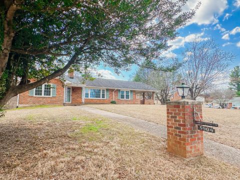 Tiny photo for 5904 Rhonda Road, Lynchburg, VA 24502 (MLS # 364762)