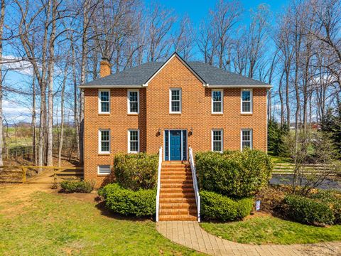 Photo of 1215 Smoketree Drive, Forest, VA 24551 (MLS # 365355)