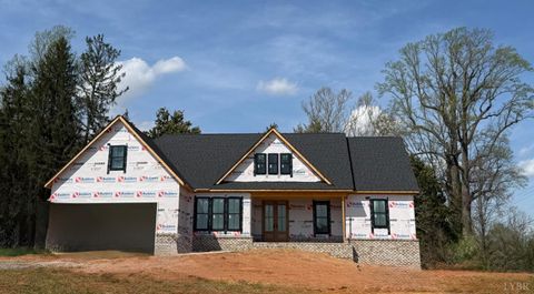 Homes For Sale - 1023 Bradford Crossing Place<br/> Goode, VA 24556