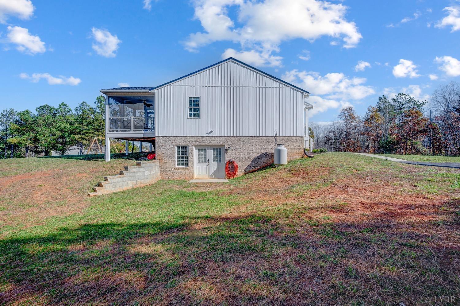 1632 Angel Place Pl, Huddleston, Virginia image 33