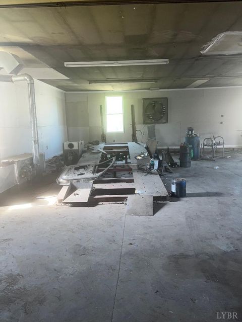 Tiny photo for 239 Osborne Street St, Keysville, VA 23947 (MLS # 364455)