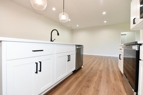 Tiny photo for 128 BRENLEIGH CT Ct #206, Lynchburg, VA 24501 (MLS # 363767)