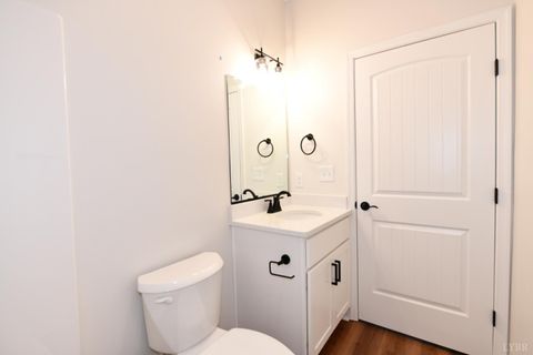 Tiny photo for 128 BRENLEIGH CT Ct #206, Lynchburg, VA 24501 (MLS # 363767)