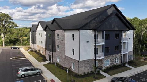 Photo of 128 BRENLEIGH CT Ct #206, Lynchburg, VA 24501 (MLS # 363767)