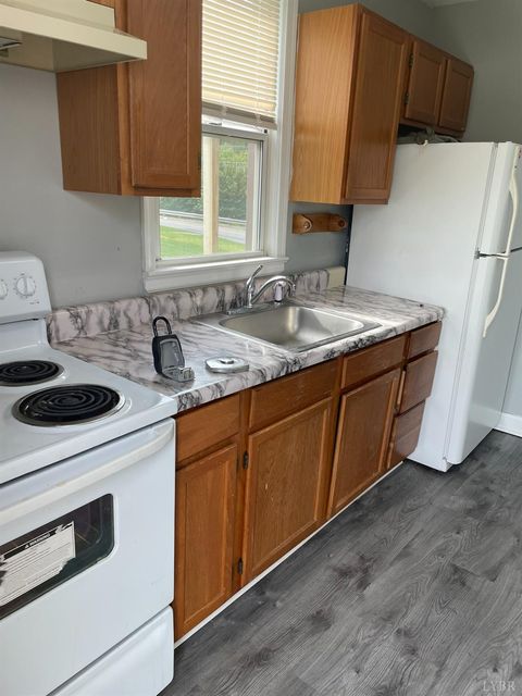 Tiny photo for 213 College Drive, Lynchburg, VA 24501 (MLS # 366054)