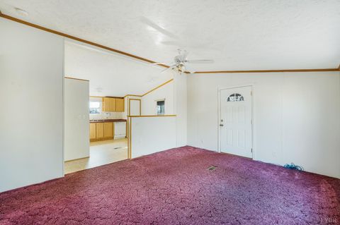 Tiny photo for 365 Harris Road, Madison Heights, VA 24572 (MLS # 364047)