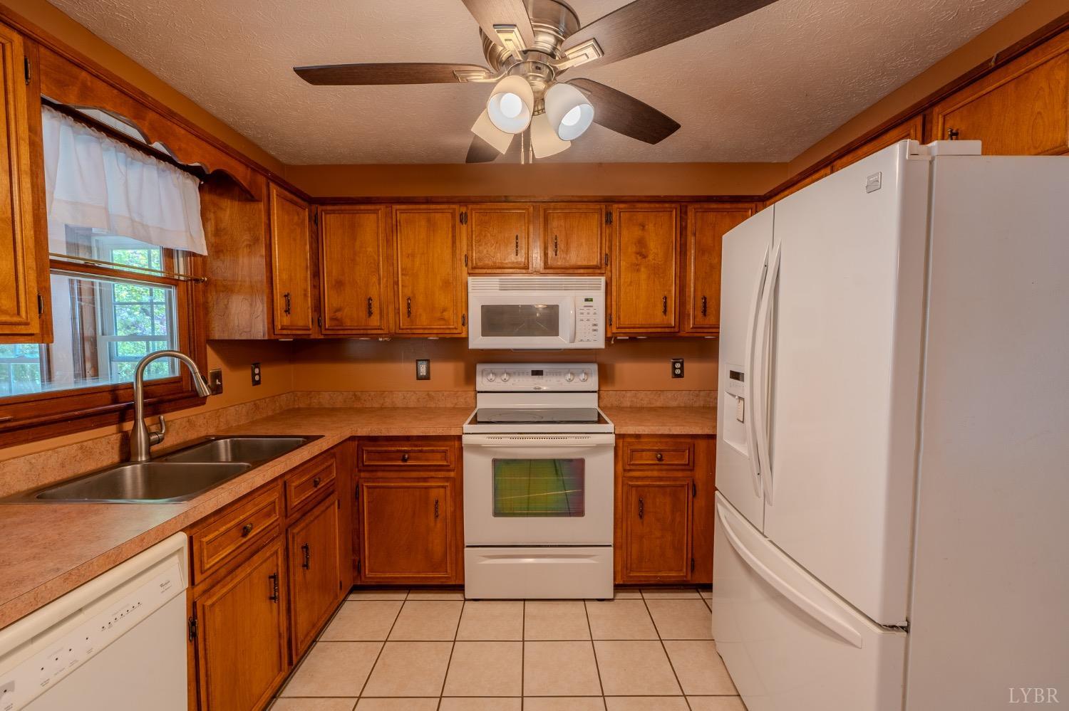 1591 Pine Bluff Dr Dr, Lynchburg, Virginia image 10
