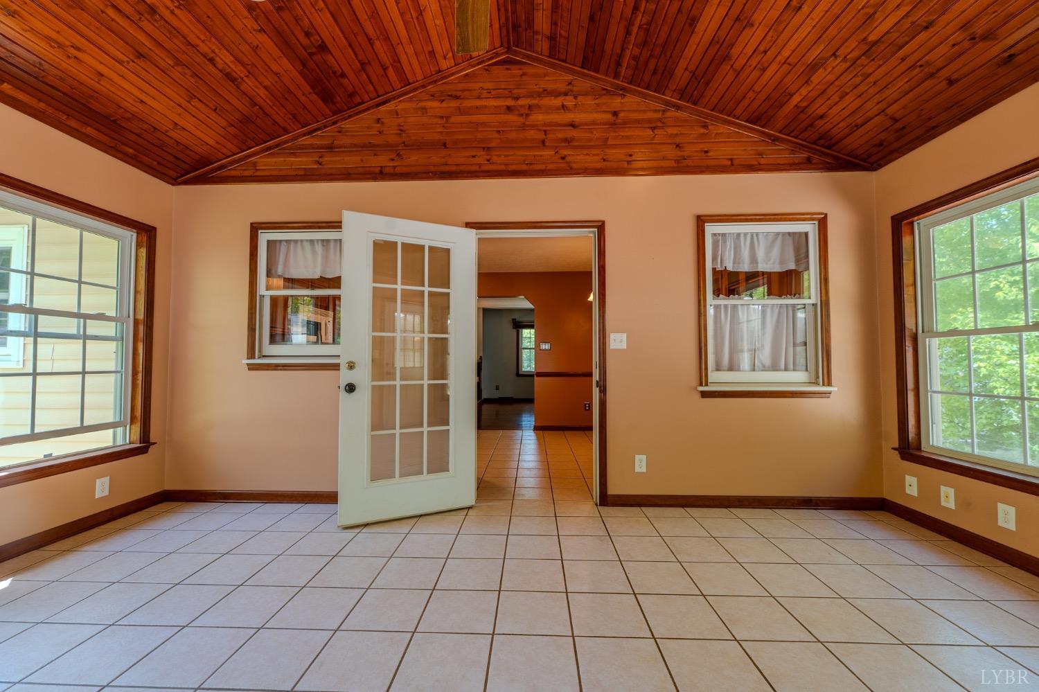 1591 Pine Bluff Dr Dr, Lynchburg, Virginia image 14