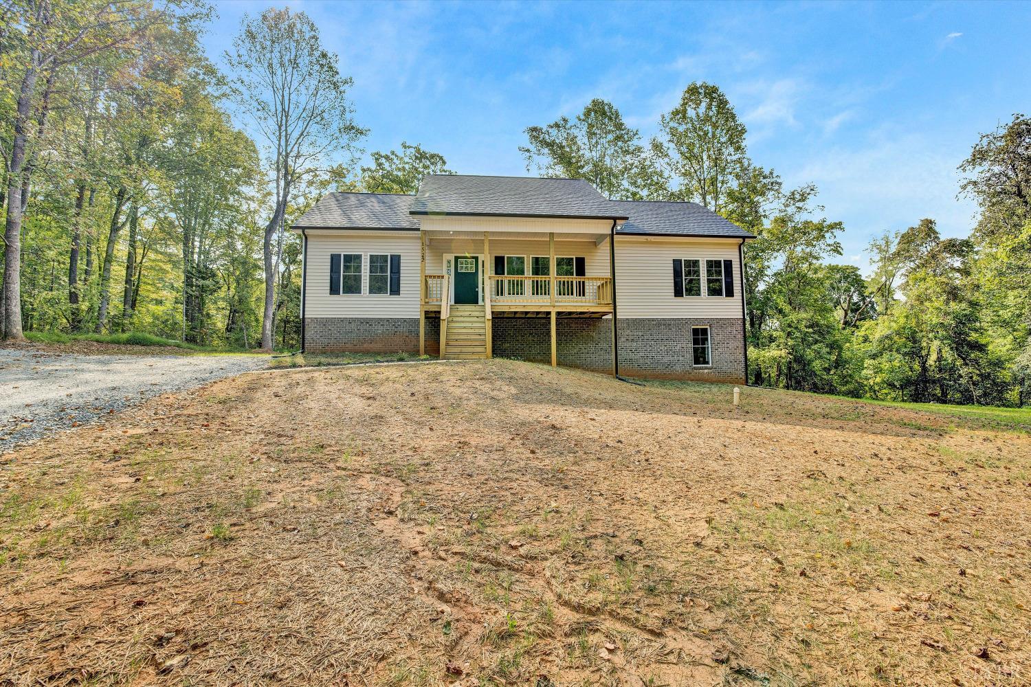 1522 Perennial Lane, Goode, Virginia image 1