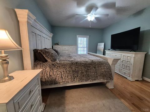 Tiny photo for 200 Bella Court, Lynchburg, VA 24502 (MLS # 362374)