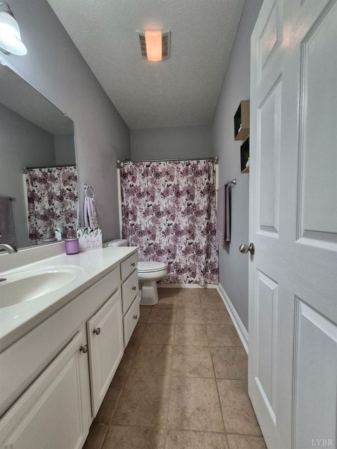 Tiny photo for 200 Bella Court, Lynchburg, VA 24502 (MLS # 362374)
