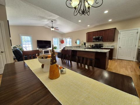 Tiny photo for 200 Bella Court, Lynchburg, VA 24502 (MLS # 362374)