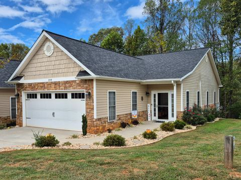 Photo of 200 Bella Court, Lynchburg, VA 24502 (MLS # 362374) Photo of 200 Bella Court, Lynchburg, VA 24502 (MLS # 362374)