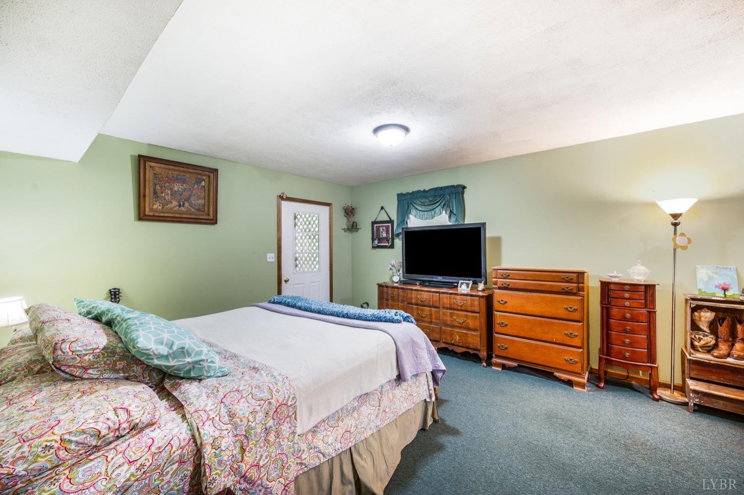347 Dogwood Drive, Madison Heights, Virginia image 26