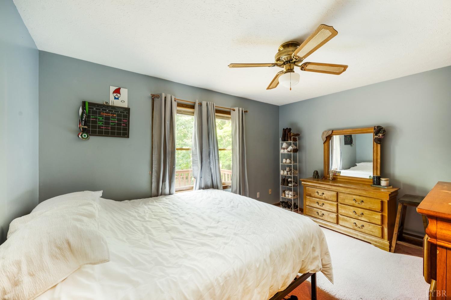347 Dogwood Drive, Madison Heights, Virginia image 14