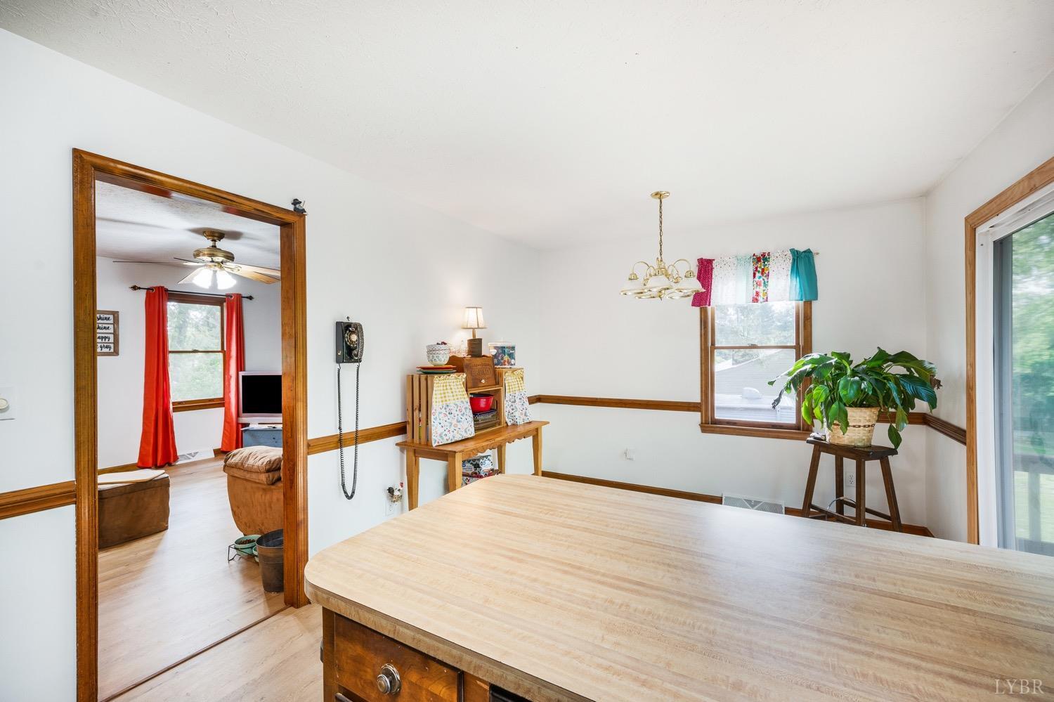 347 Dogwood Drive, Madison Heights, Virginia image 8