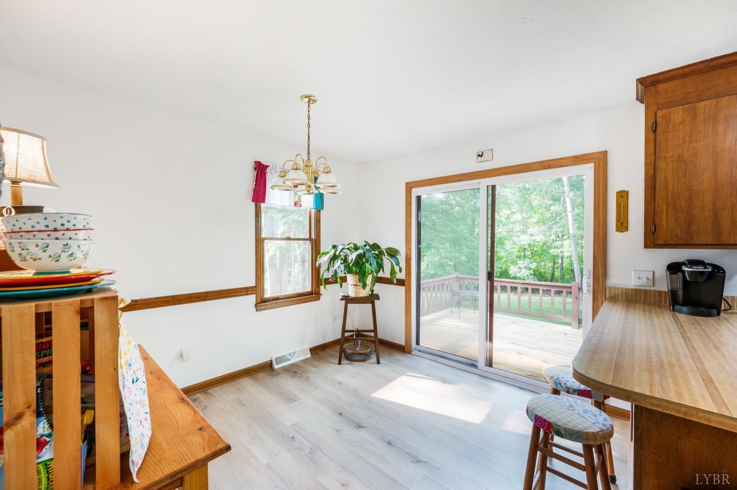 347 Dogwood Drive, Madison Heights, Virginia image 9