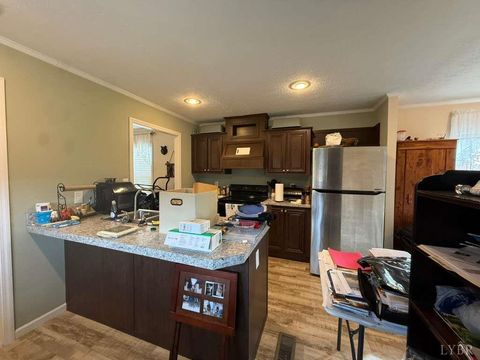 Tiny photo for 330 Morton Creek Road, Lynchburg, VA 24504 (MLS # 363183)