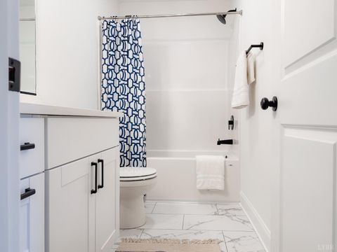 Tiny photo for 110 Aaron Place #611, Lynchburg, VA 24502 (MLS # 364769)