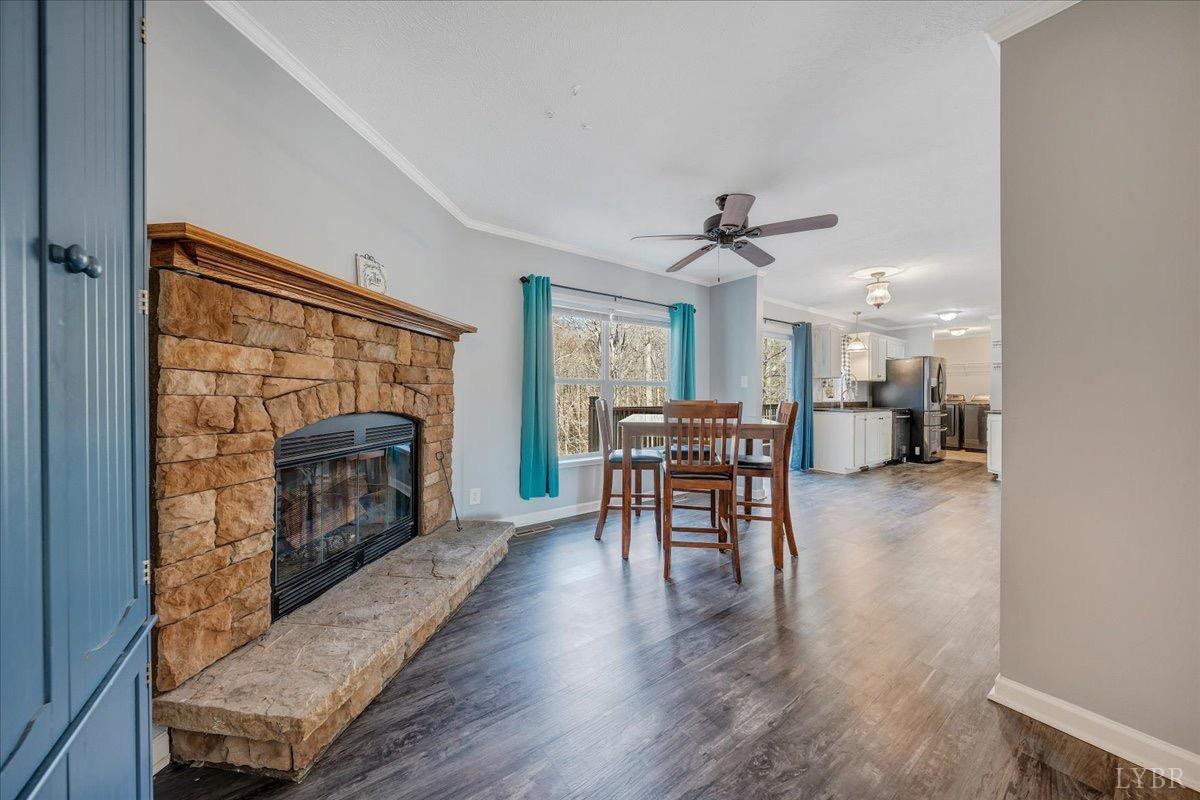 1309 Gate Lane, Moneta, Virginia image 12