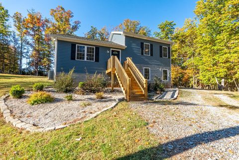 Tiny photo for 761 Chapel Grove Road, Evington, VA 24550 (MLS # 362622)