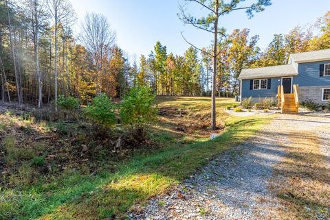 Tiny photo for 761 Chapel Grove Road, Evington, VA 24550 (MLS # 362622)