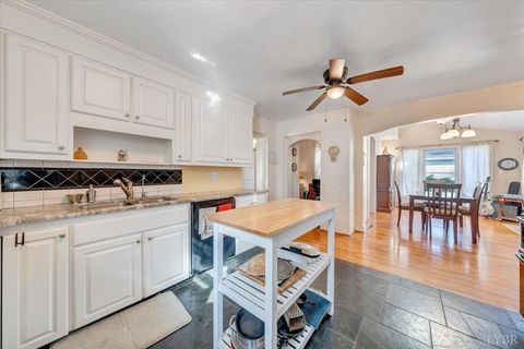 Tiny photo for 1826 Arlington Road, Roanoke, VA 24015 (MLS # 364053)